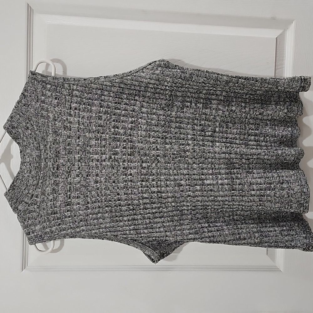 Mock Neck Charcoal Ribbed Tank Top - Picture 4 of 5